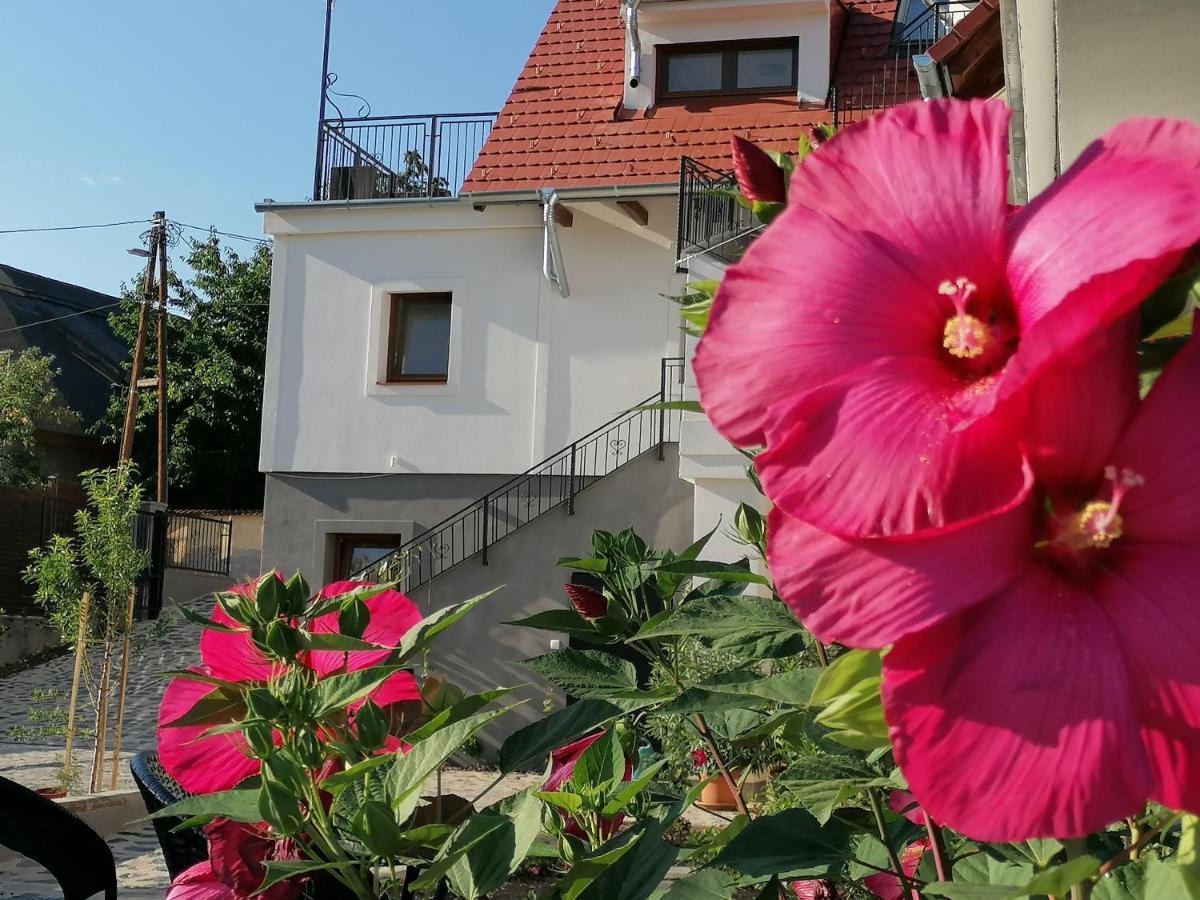 Szigligeti Mandula Kert Appartement Szigliget